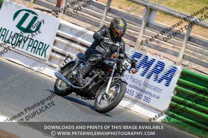 Vintage motorcycle club;eventdigitalimages;mallory park;mallory park trackday photographs;no limits trackdays;peter wileman photography;trackday digital images;trackday photos;vmcc festival 1000 bikes photographs